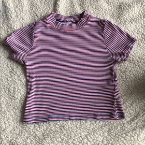 Small , blue , red & white Levi’s crop top :))